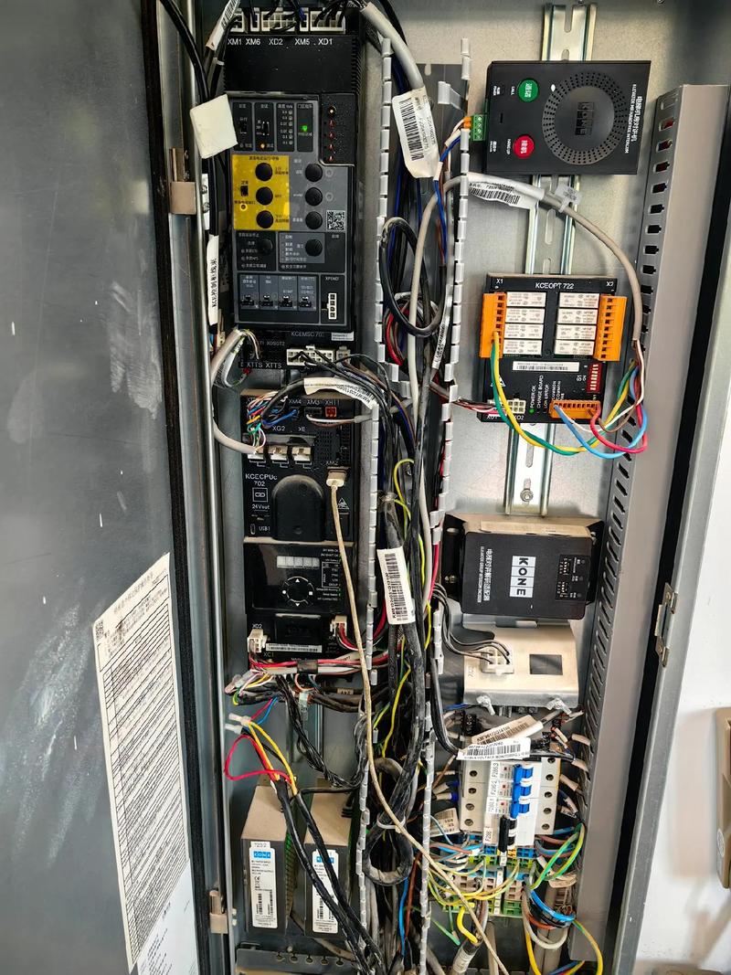 通力電梯變頻器怎么拆，通力電梯變頻器報什么故障碼